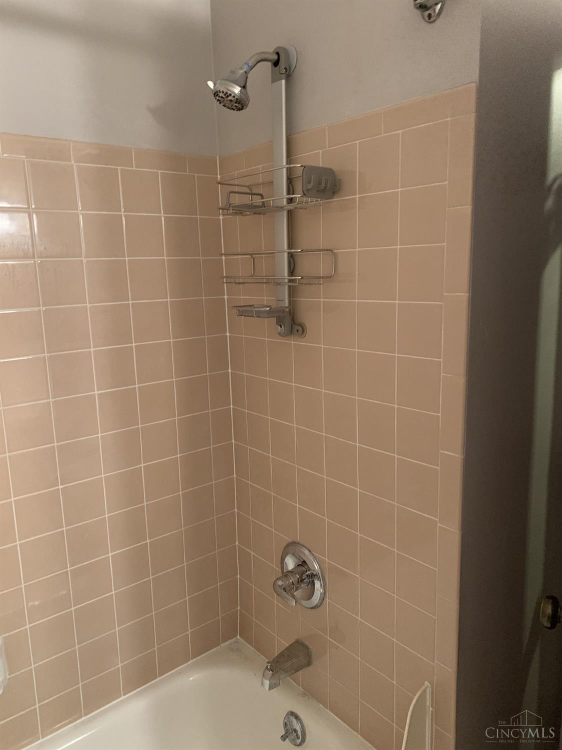522 Riddle Road #24, Cincinnati, Ohio image 12