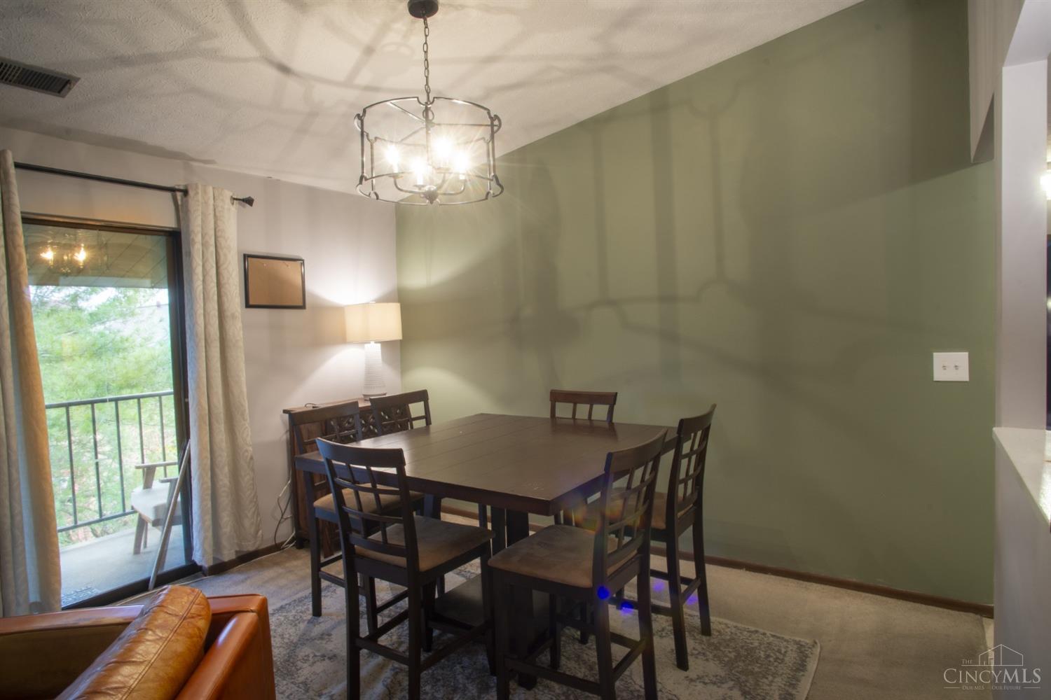 522 Riddle Road #24, Cincinnati, Ohio image 9