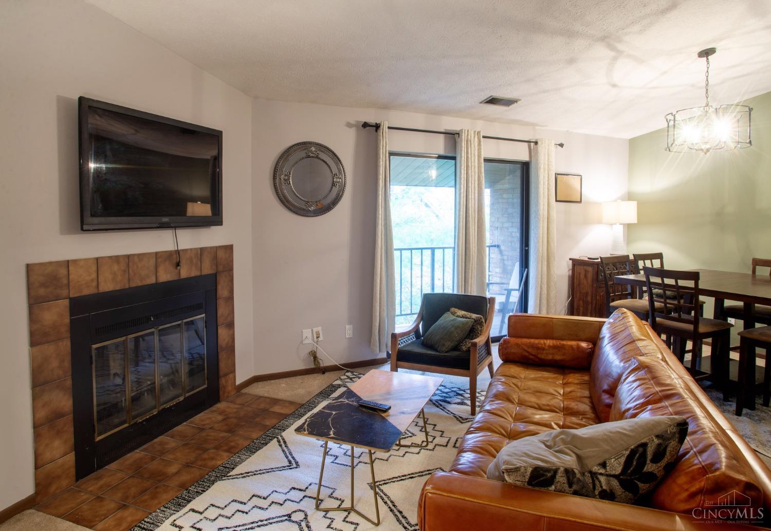 522 Riddle Road #24, Cincinnati, Ohio image 3
