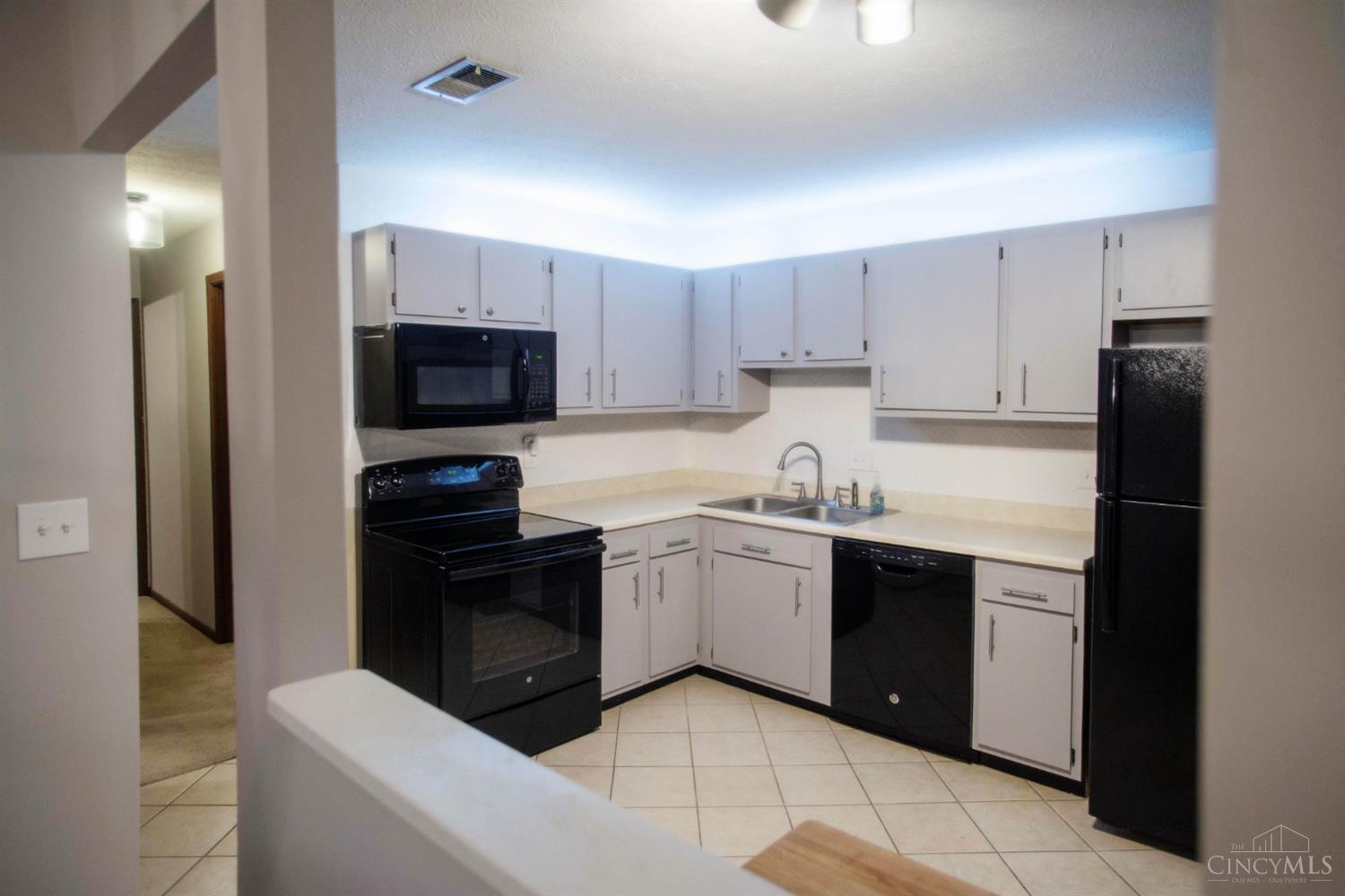 522 Riddle Road #24, Cincinnati, Ohio image 11