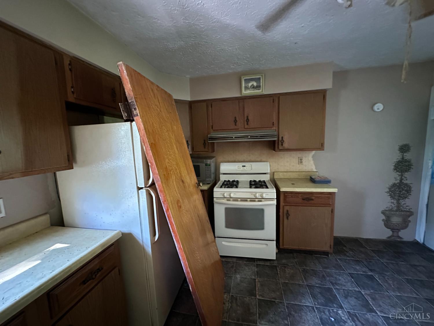 5104 Jonkard Road