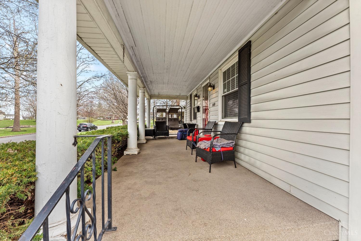 209 Kenwood Drive, Middletown, Ohio image 4