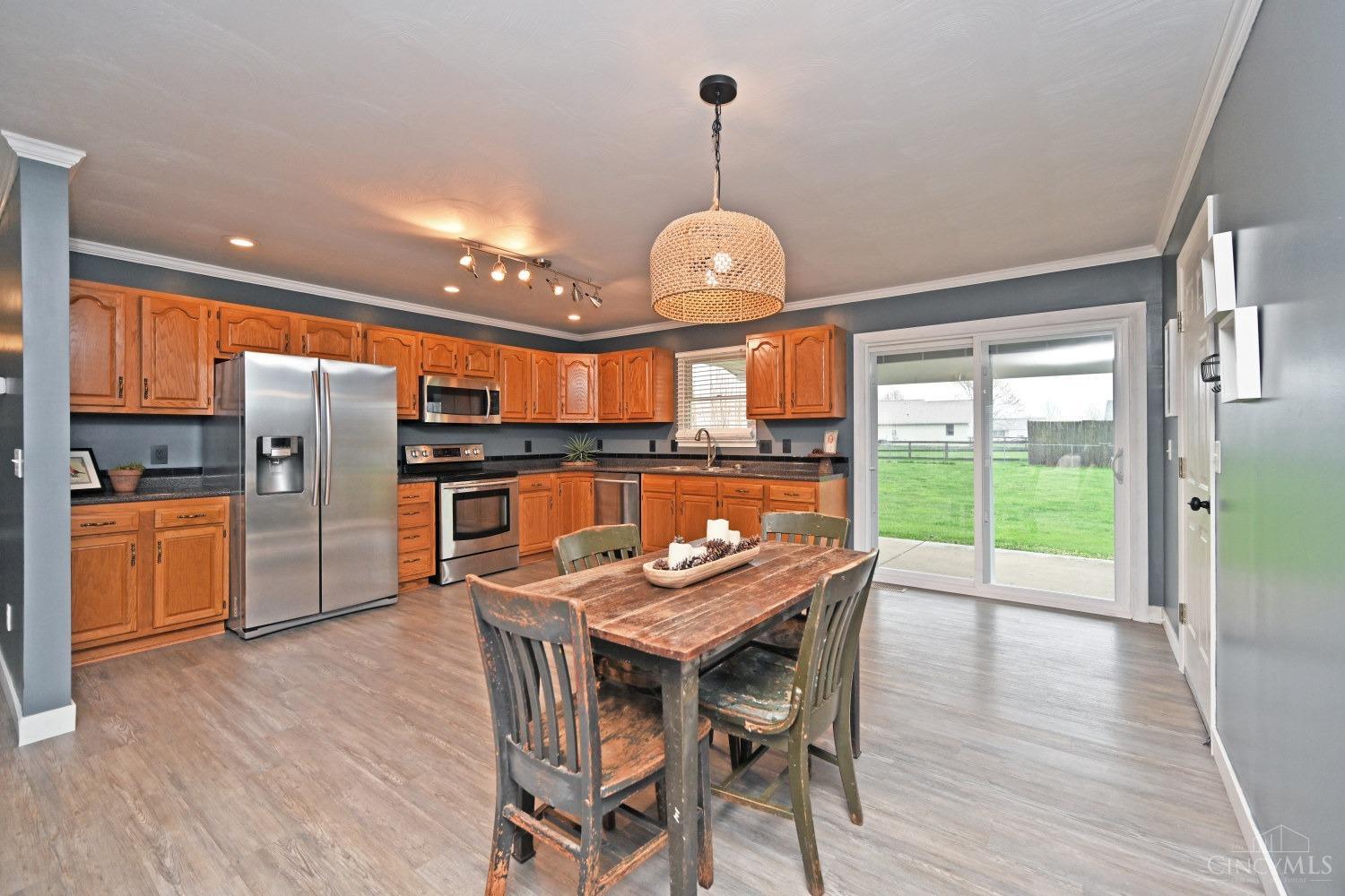 124 Glenavy Drive, Lynchburg, Ohio image 10