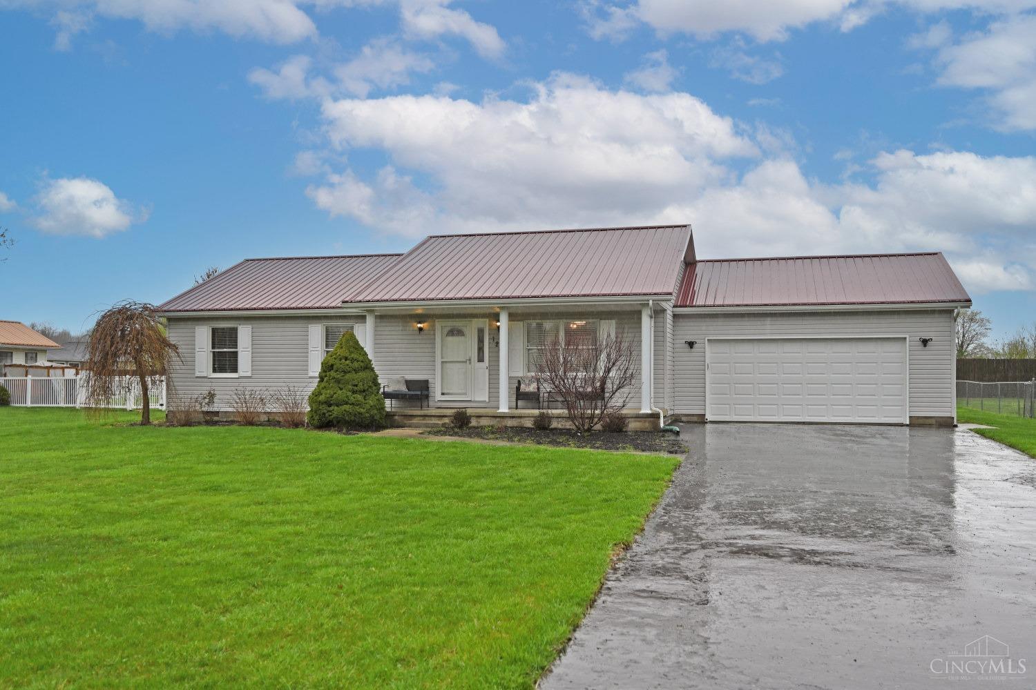124 Glenavy Drive, Lynchburg, Ohio image 2