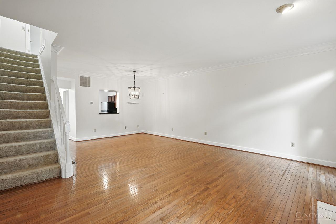 1027 Windsor Street, Cincinnati, Ohio image 10