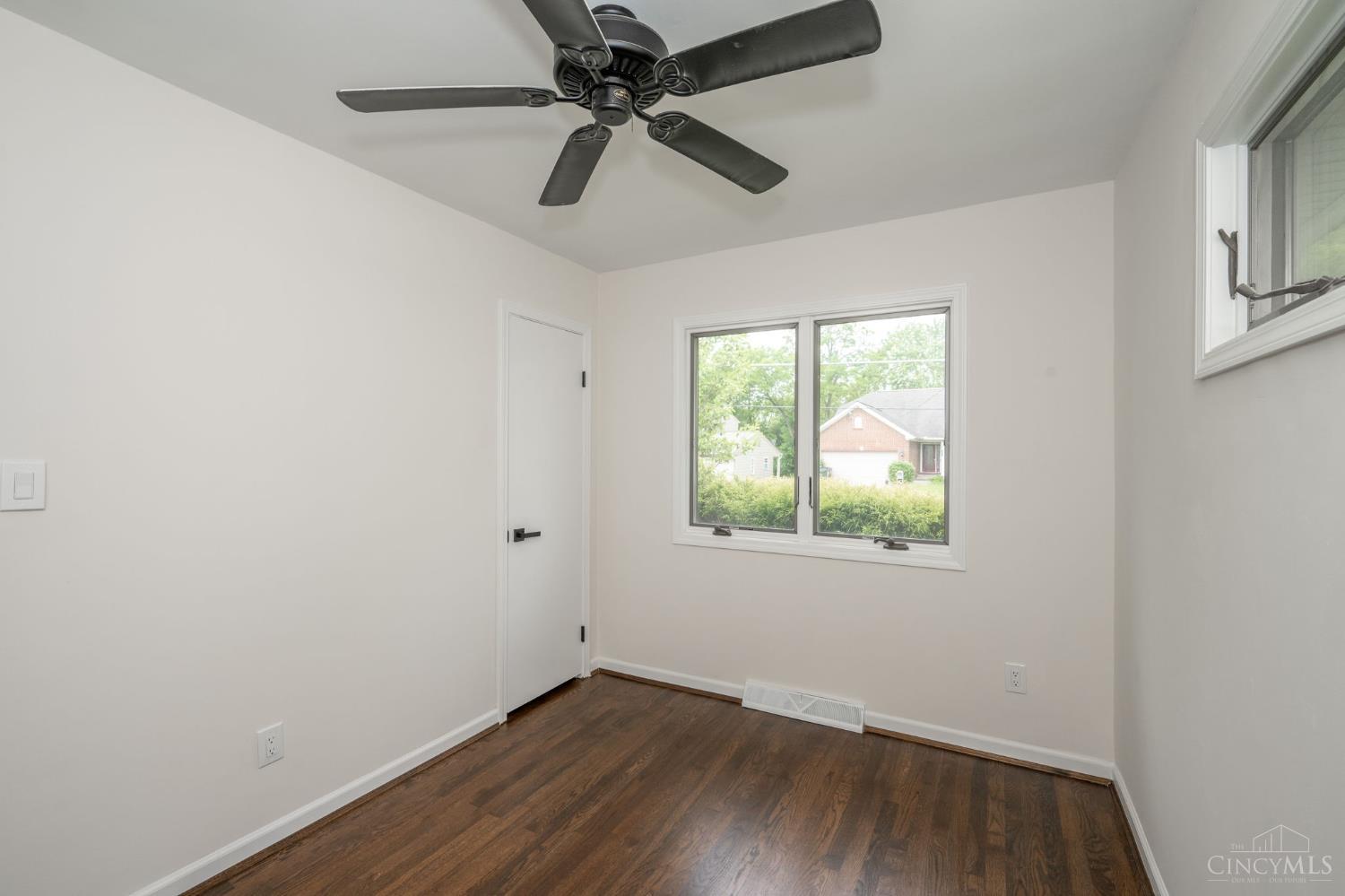 11126 Centennial Avenue, Blue Ash, Ohio image 16