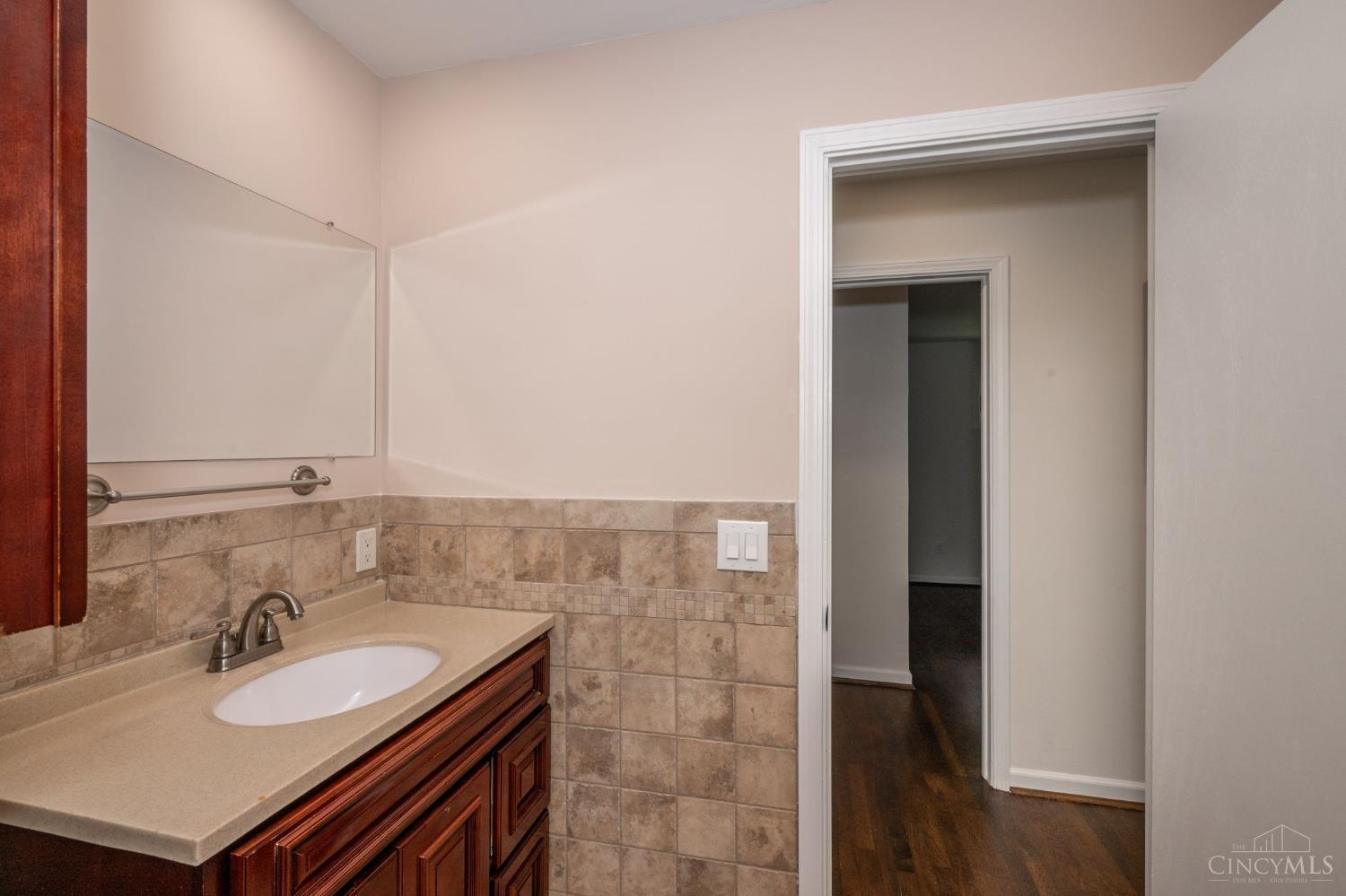11126 Centennial Avenue, Blue Ash, Ohio image 27