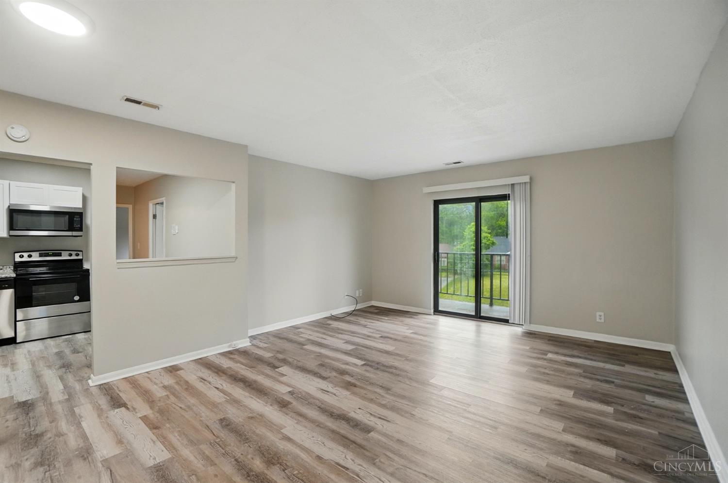 Delhi Twp, Ohio 45238, United States, 2 Bedrooms Bedrooms, ,2 BathroomsBathrooms,Residential,Active,145779