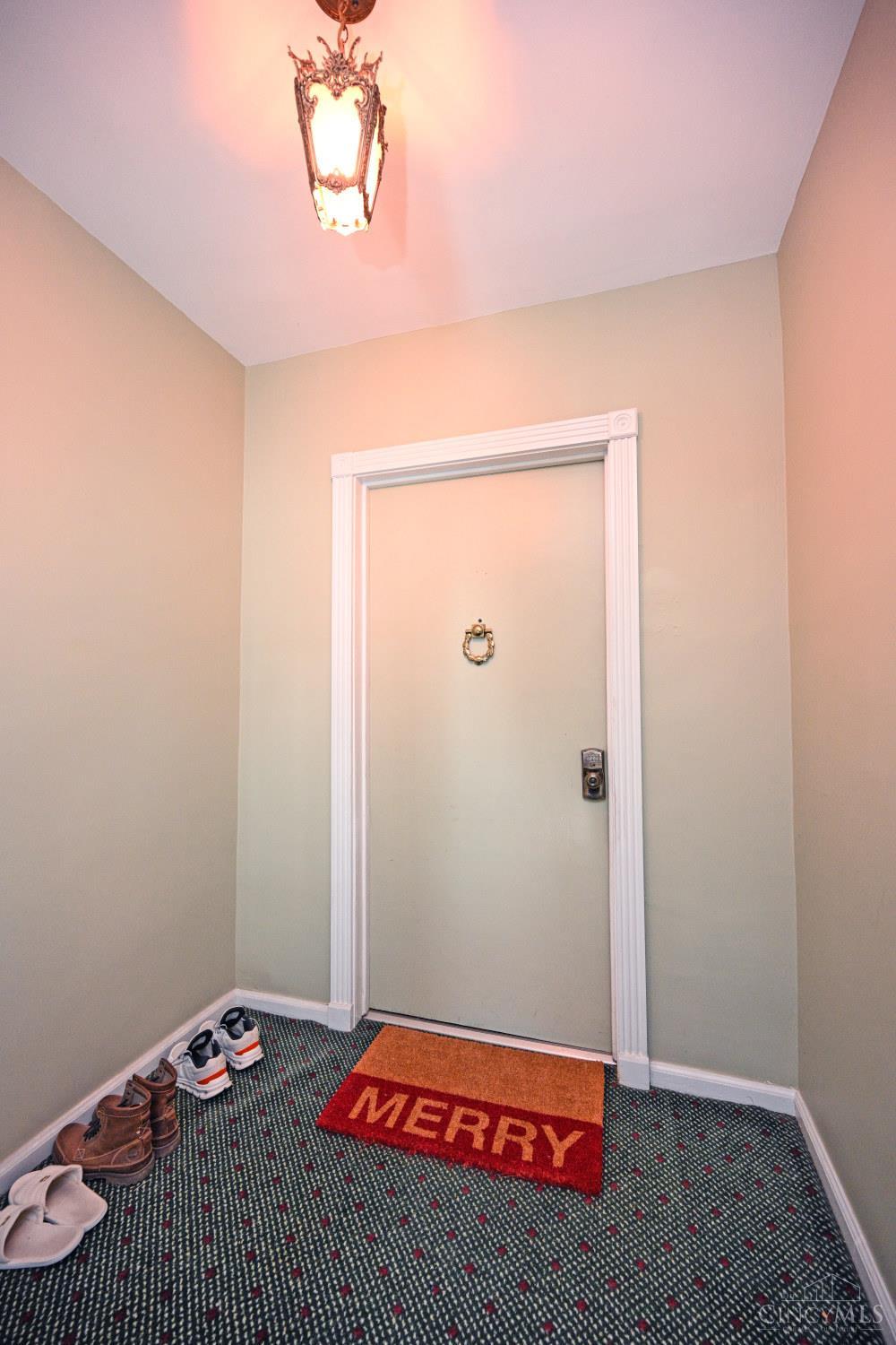 1338 Paxton Avenue 3