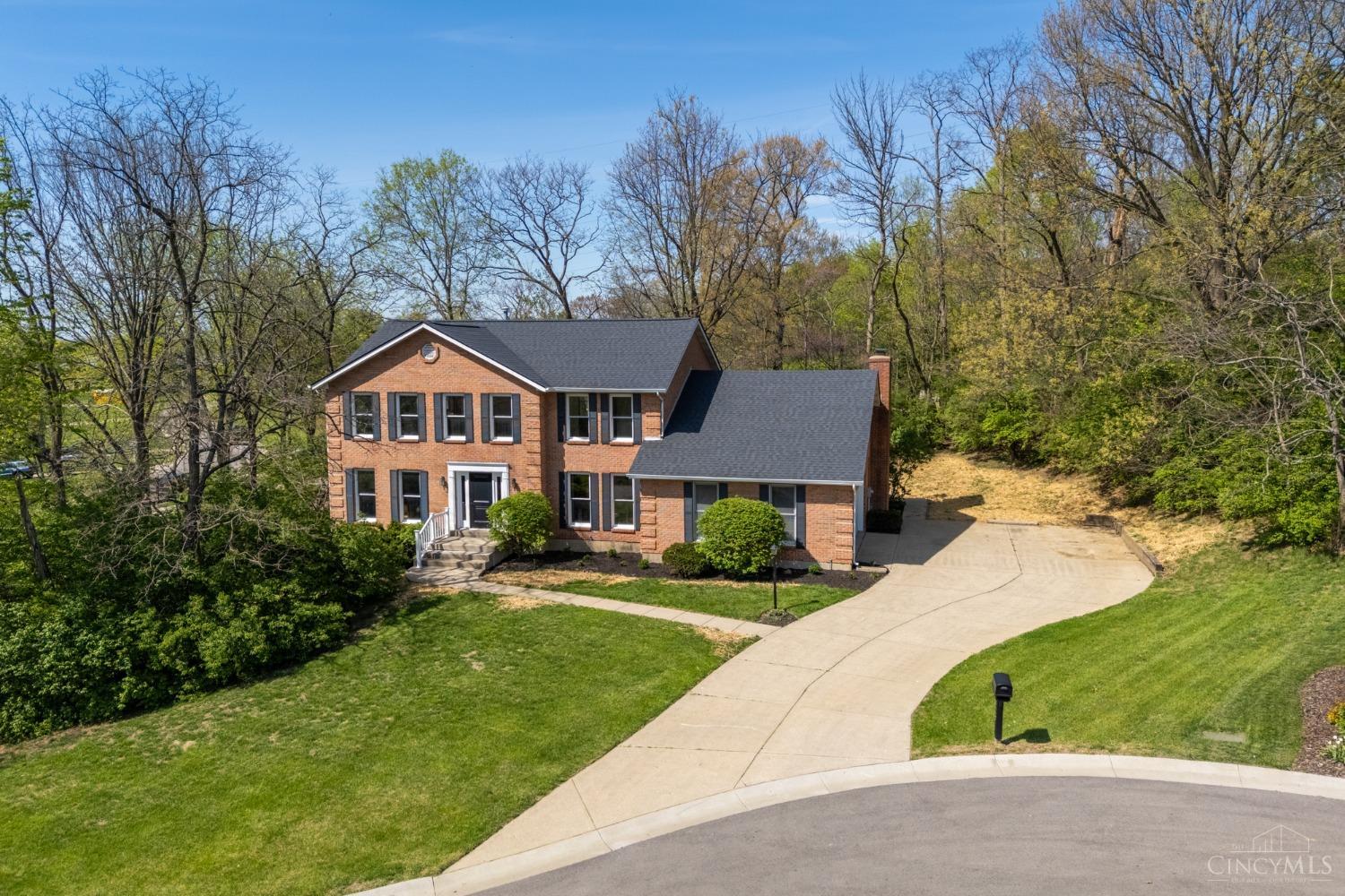 7240 Falling Woods Drive, West Chester, Ohio image 1