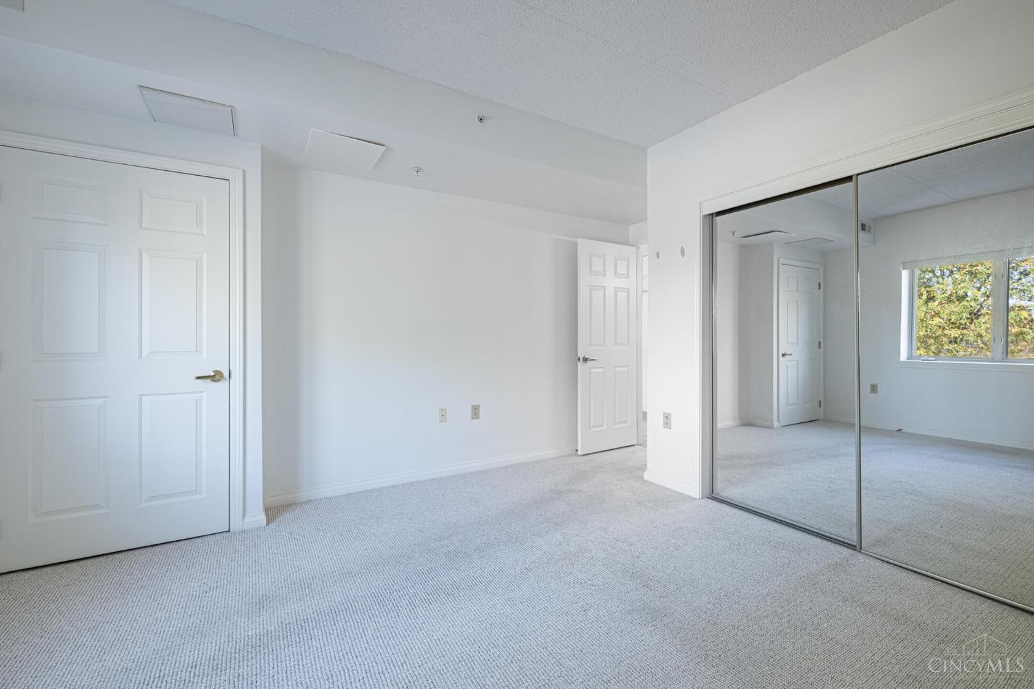 Dayton, Ohio 45440, United States, 2 Bedrooms Bedrooms, ,2 BathroomsBathrooms,Residential,Active,231259