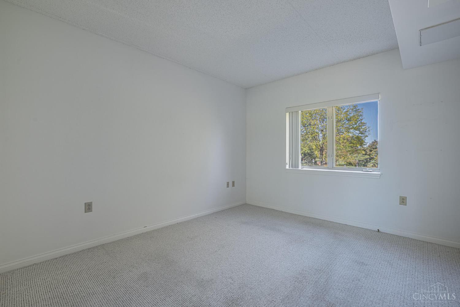 Dayton, Ohio 45440, United States, 2 Bedrooms Bedrooms, ,2 BathroomsBathrooms,Residential,Active,231259