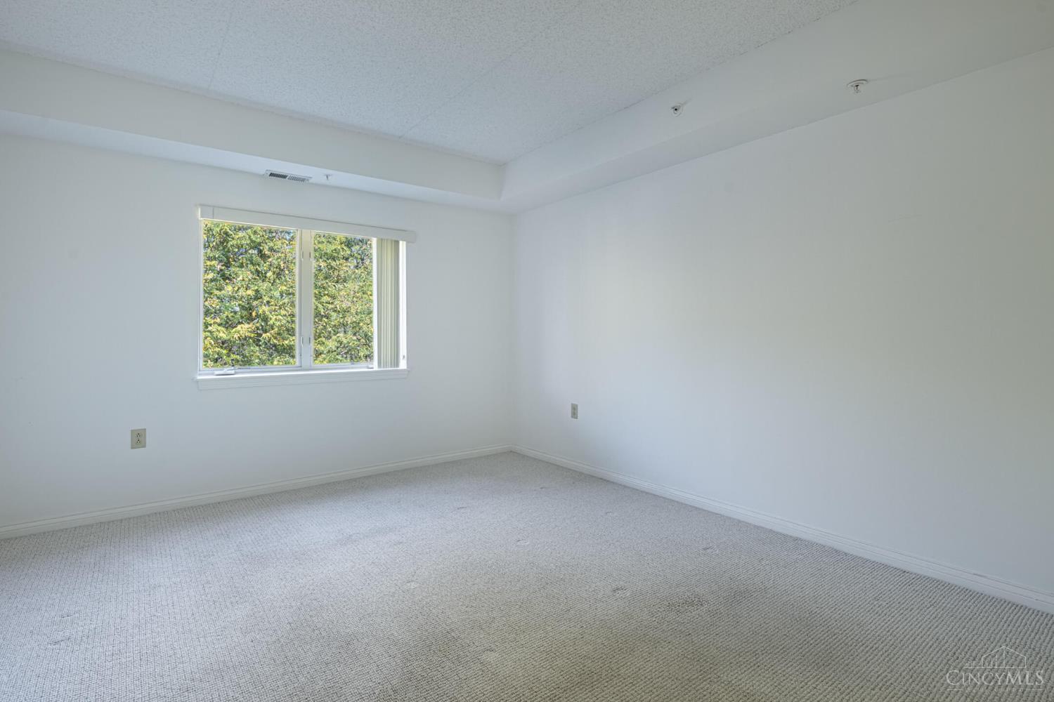 Dayton, Ohio 45440, United States, 2 Bedrooms Bedrooms, ,2 BathroomsBathrooms,Residential,Active,231259