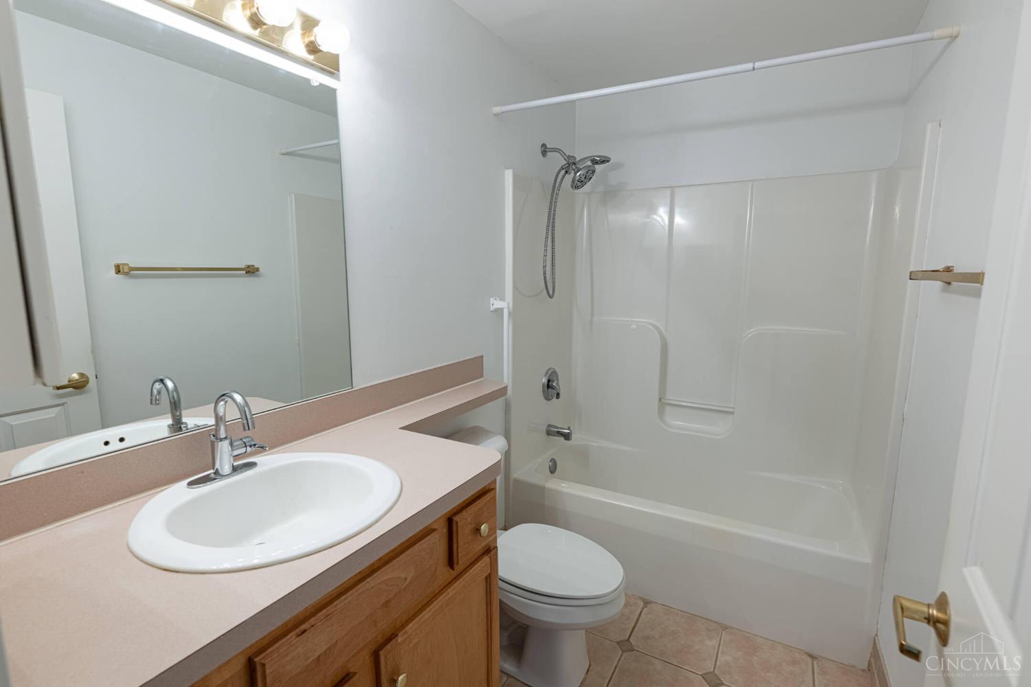 Dayton, Ohio 45440, United States, 2 Bedrooms Bedrooms, ,2 BathroomsBathrooms,Residential,Active,231259