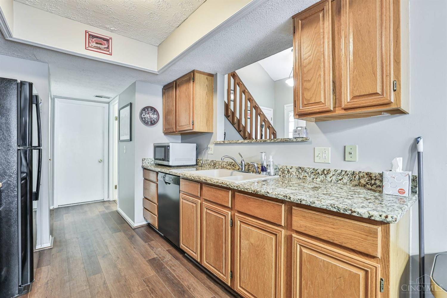 5376 Dogwood Circle, Mason, Ohio image 13
