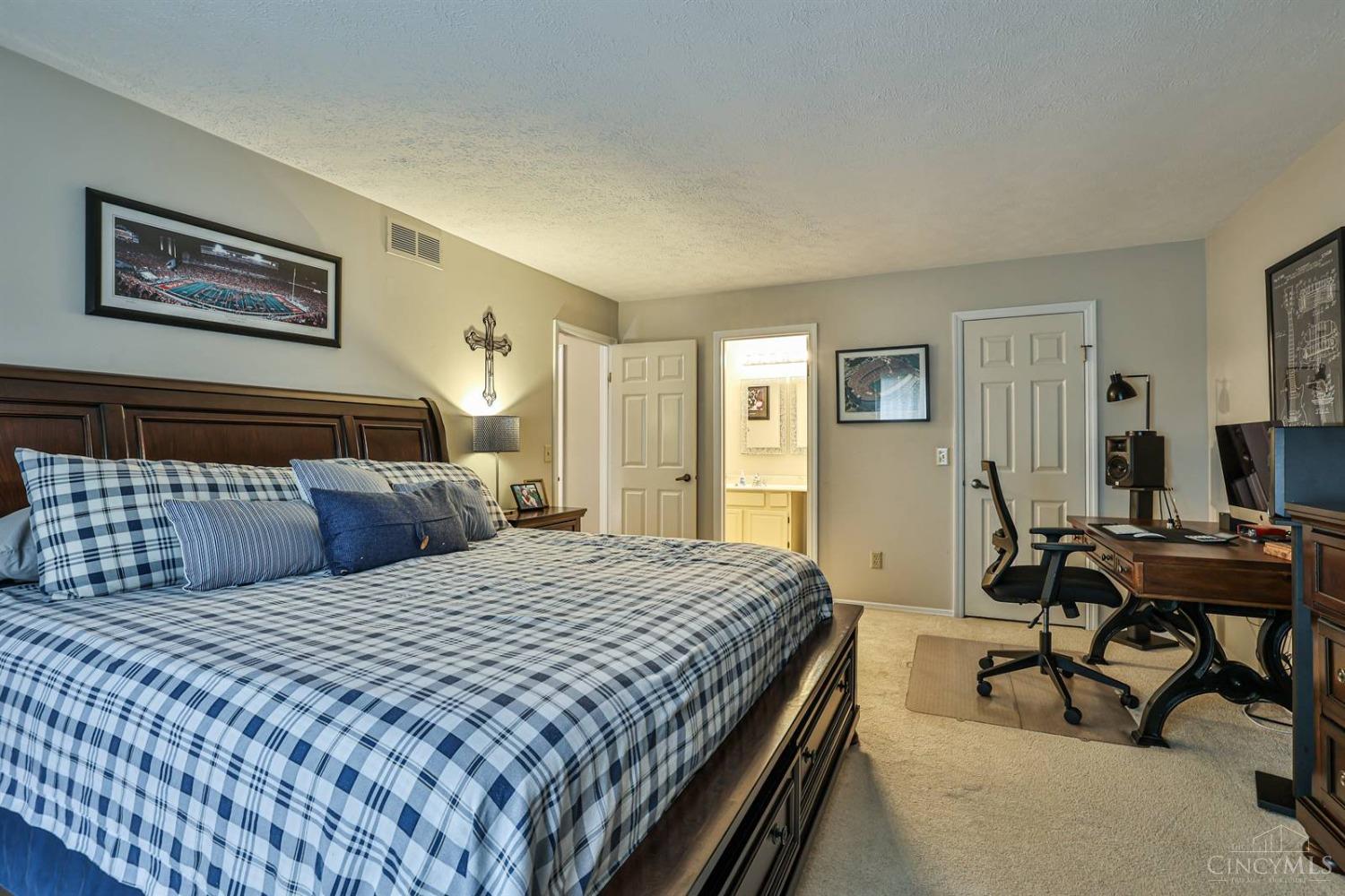 5376 Dogwood Circle, Mason, Ohio image 18