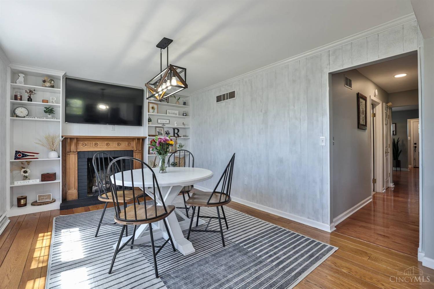 2537 Moundview Drive, Norwood, Ohio image 14
