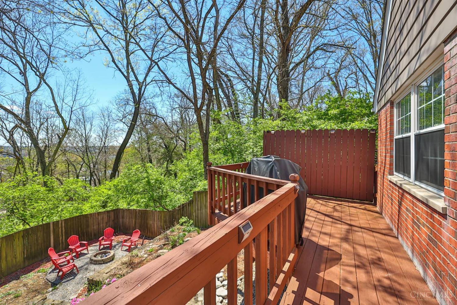 2537 Moundview Drive, Norwood, Ohio image 32
