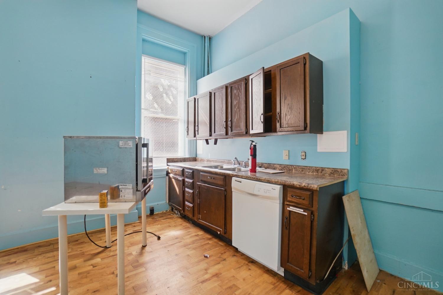 64 E Mcmicken Avenue, Cincinnati, Ohio image 9