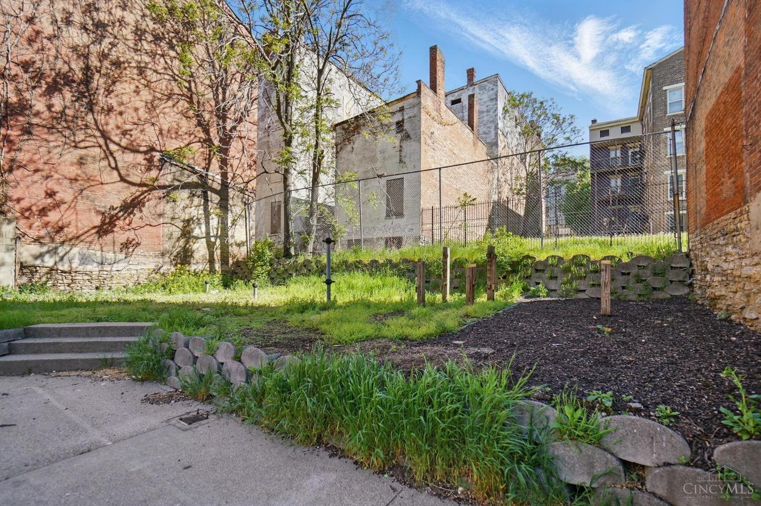64 E Mcmicken Avenue, Cincinnati, Ohio image 41