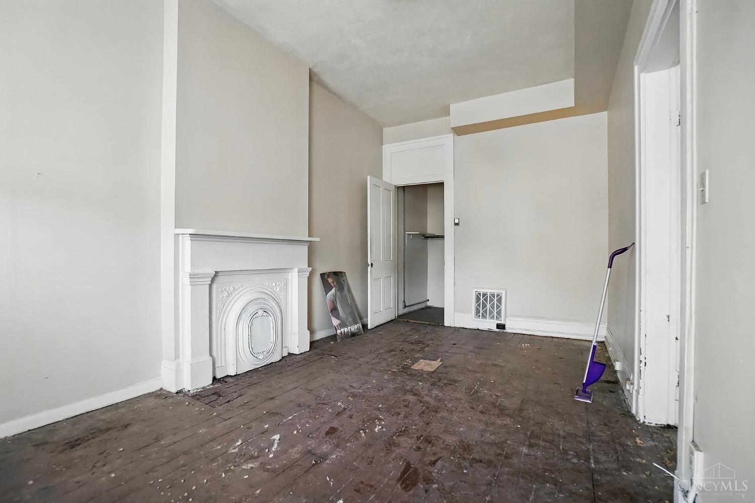 64 E Mcmicken Avenue, Cincinnati, Ohio image 23