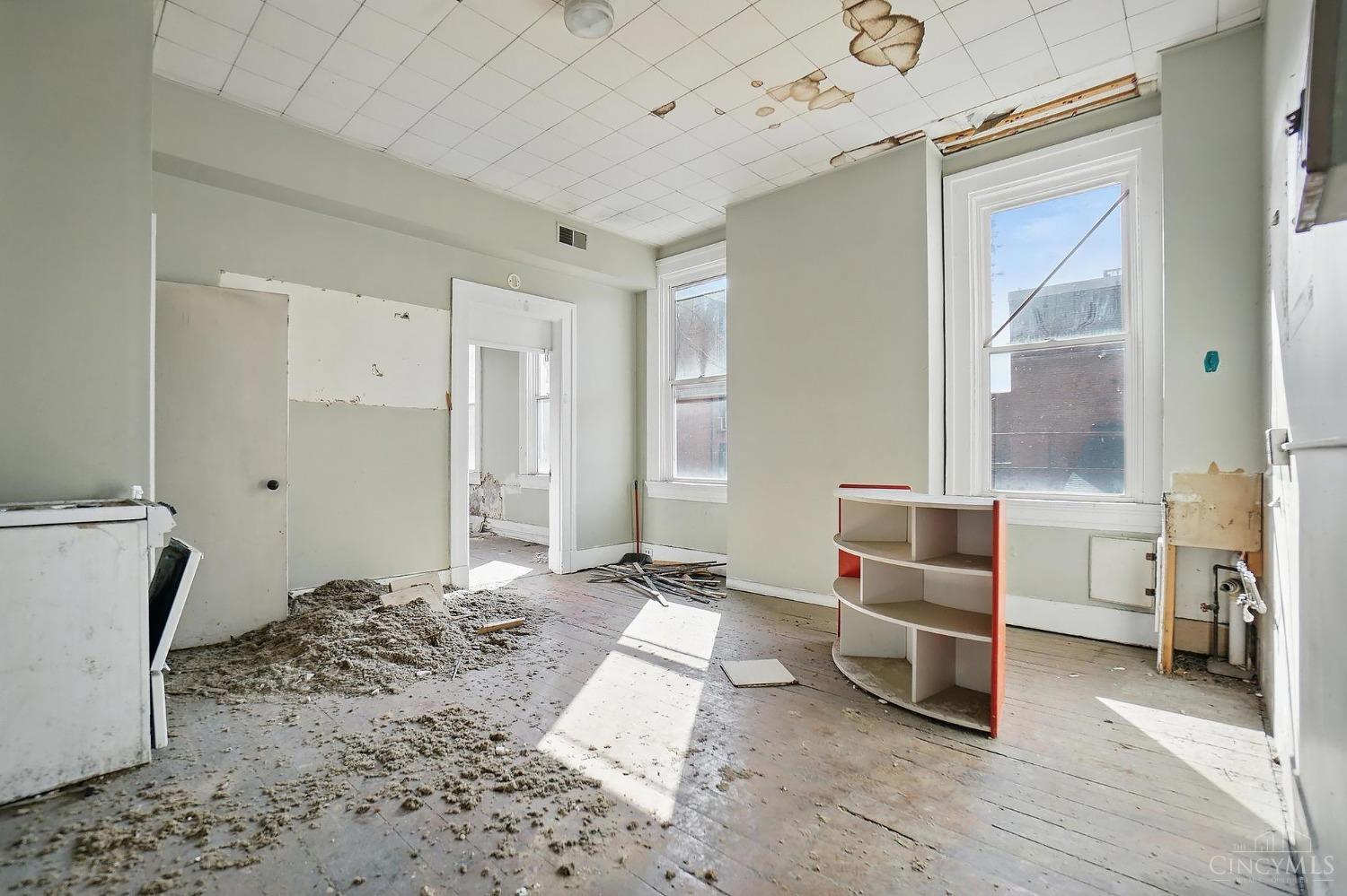 64 E Mcmicken Avenue, Cincinnati, Ohio image 26