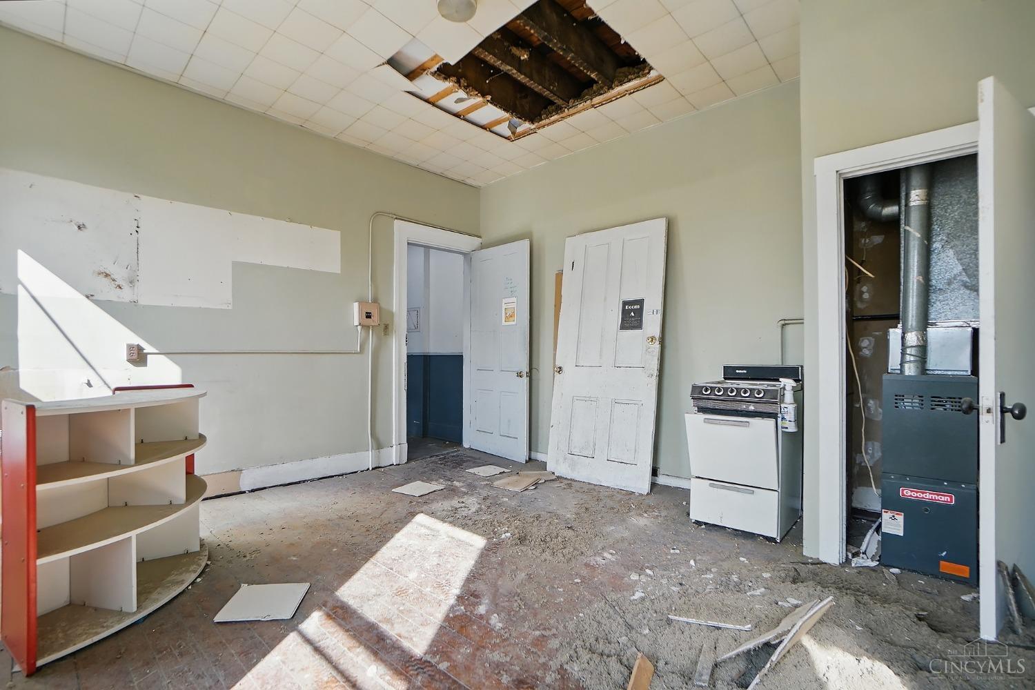 64 E Mcmicken Avenue, Cincinnati, Ohio image 27