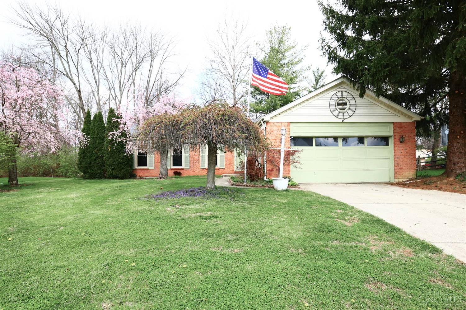 1202 Meadow Knoll Court