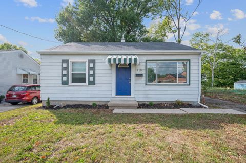 Photo of 1219 Considine Avenue, Cincinnati, OH 45204 (MLS # 1856280)