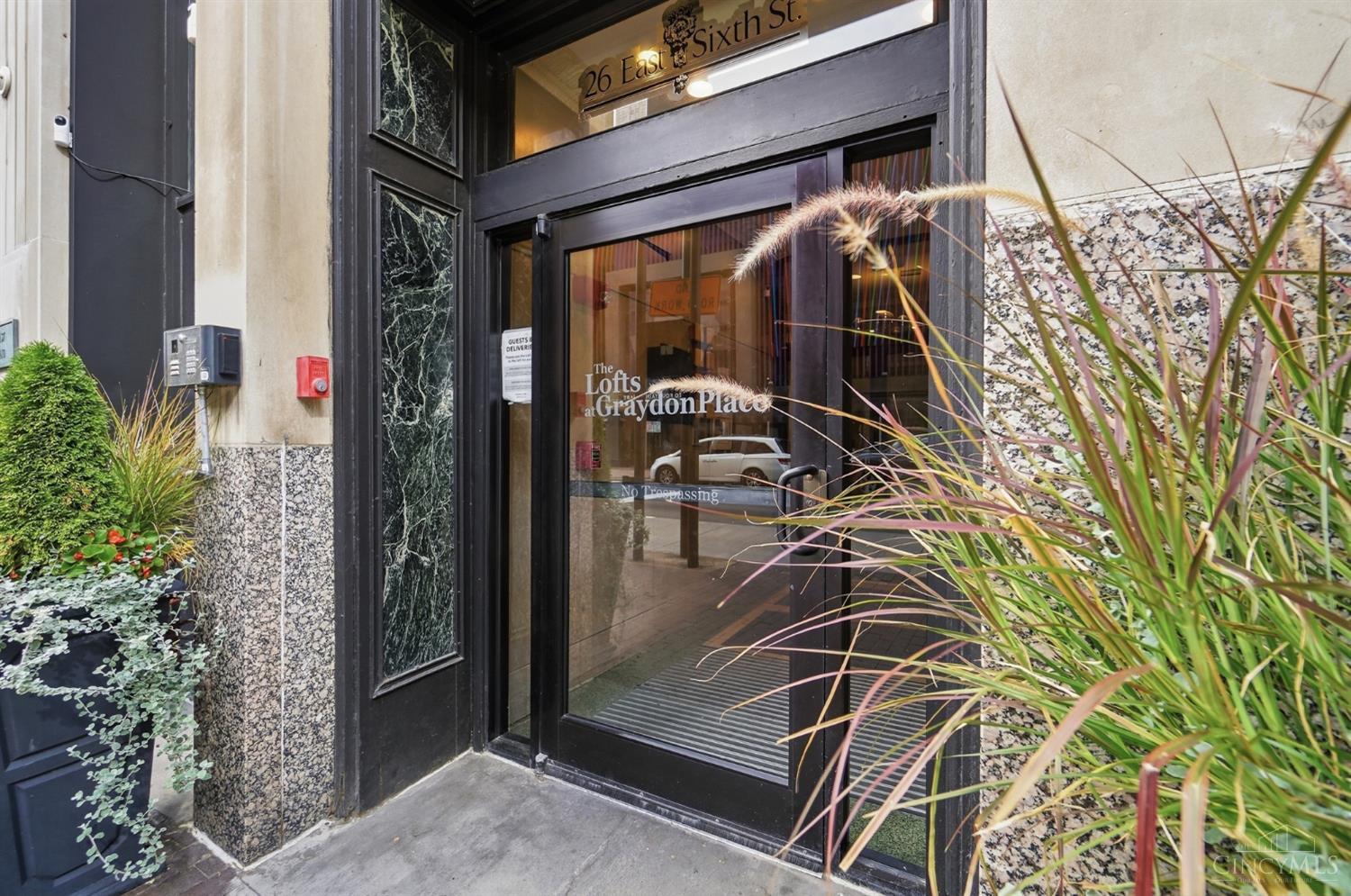 26 E Sixth Street 205