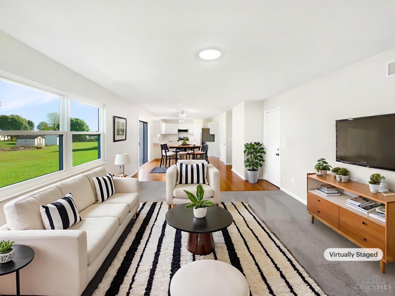 6038 Glennsbury Court