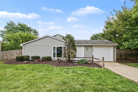 Photo of 1841 Laredo Drive, Hanover Township, OH 45013 (MLS # 1890923)