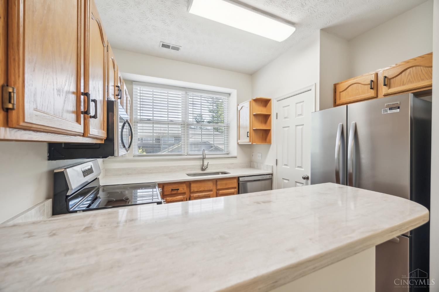 2454 Doeview Court, Cincinnati, Ohio image 4