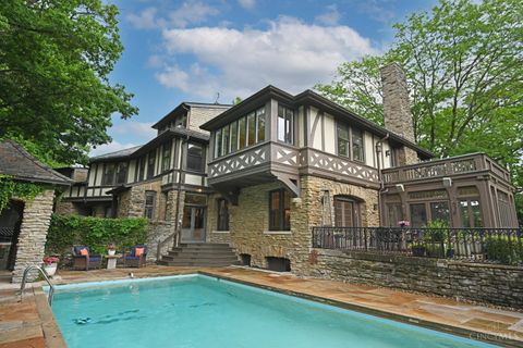Photo of 1 Beech Crest Lane, Cincinnati, OH 45206 (MLS # 1840796)