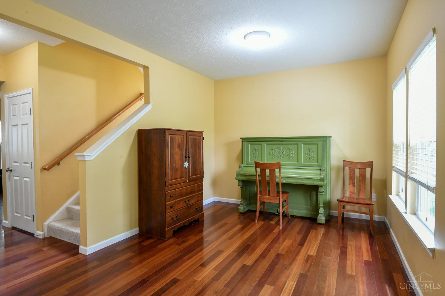 Liberty Twp, Ohio 45011, United States, 4 Bedrooms Bedrooms, ,3 BathroomsBathrooms,Residential,Pending,129670