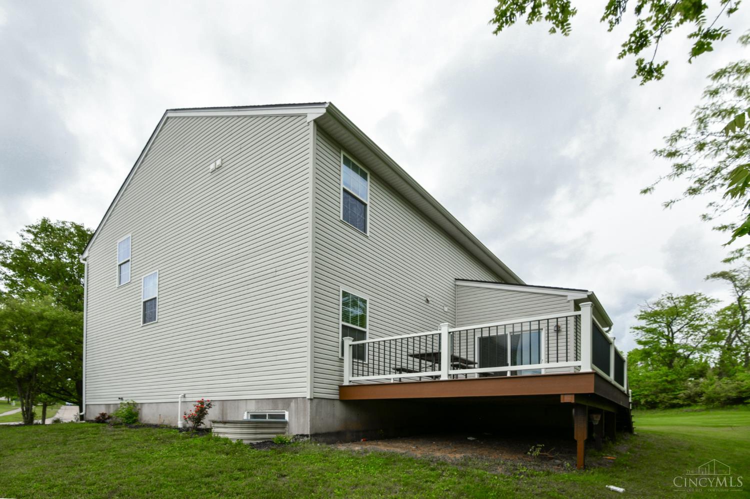 Liberty Twp, Ohio 45011, United States, 4 Bedrooms Bedrooms, ,3 BathroomsBathrooms,Residential,Pending,129670