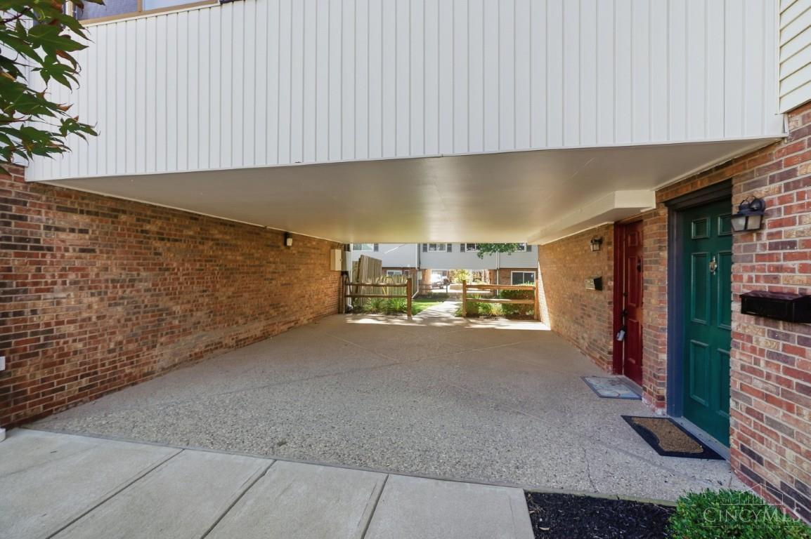 7752 Montgomery Road 14