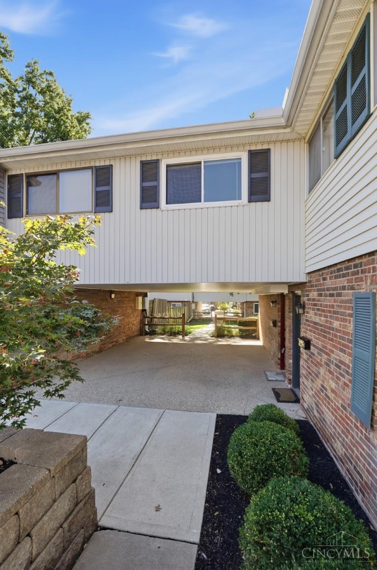 7752 Montgomery Road 14