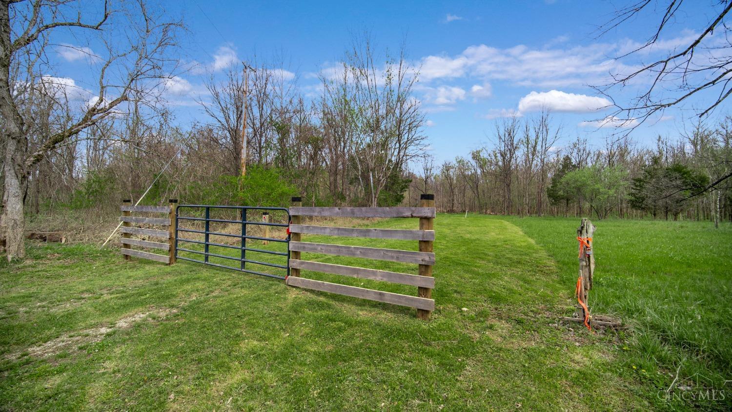 4702 Brush Creek Road, Monroe, Ohio image 38