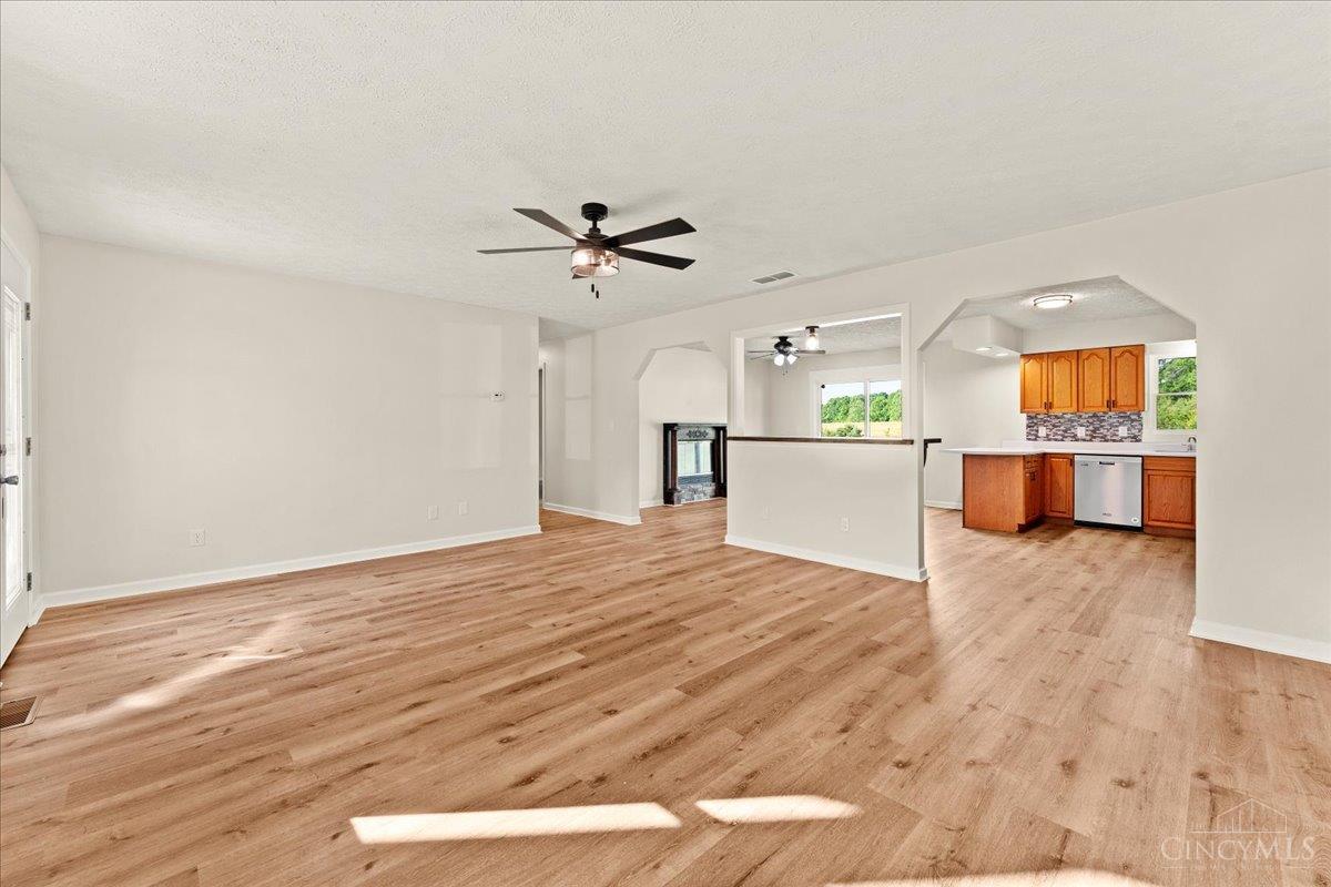 1003 Cross Road