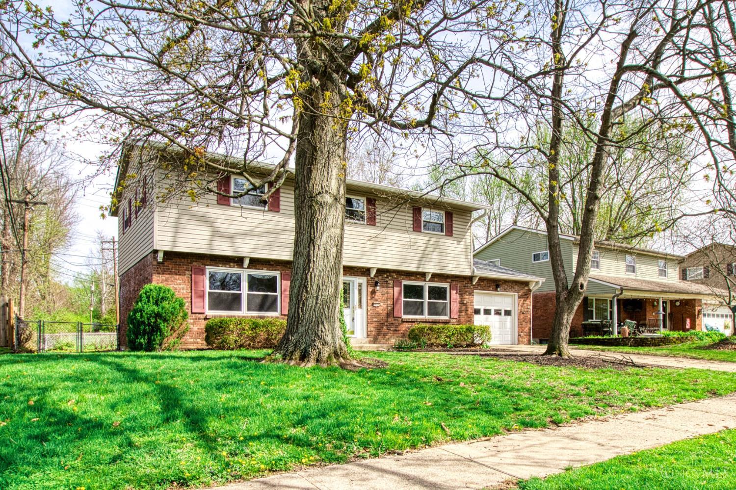 8446 Summitridge Drive