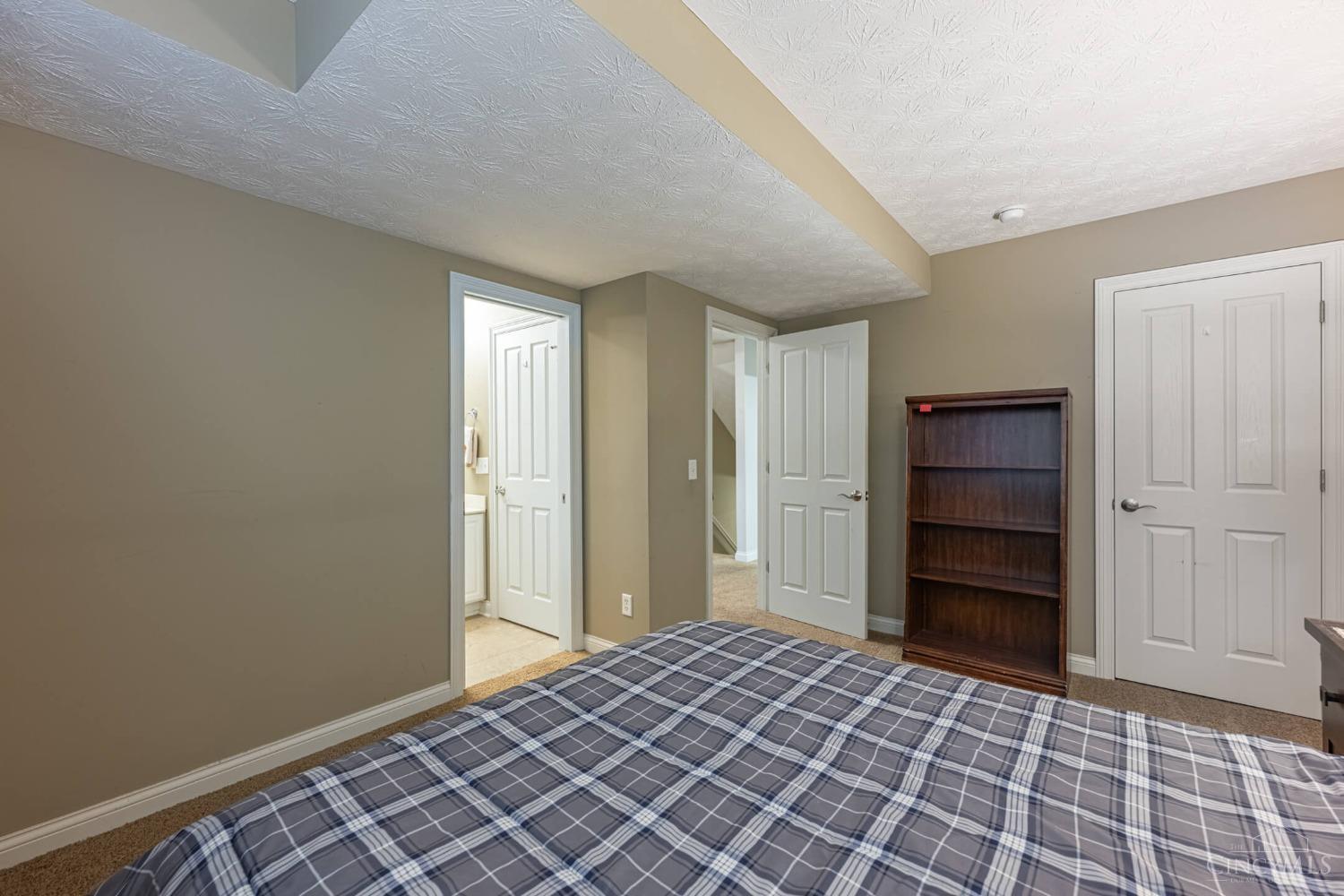 4528 Miller Road, Middletown, Ohio image 23