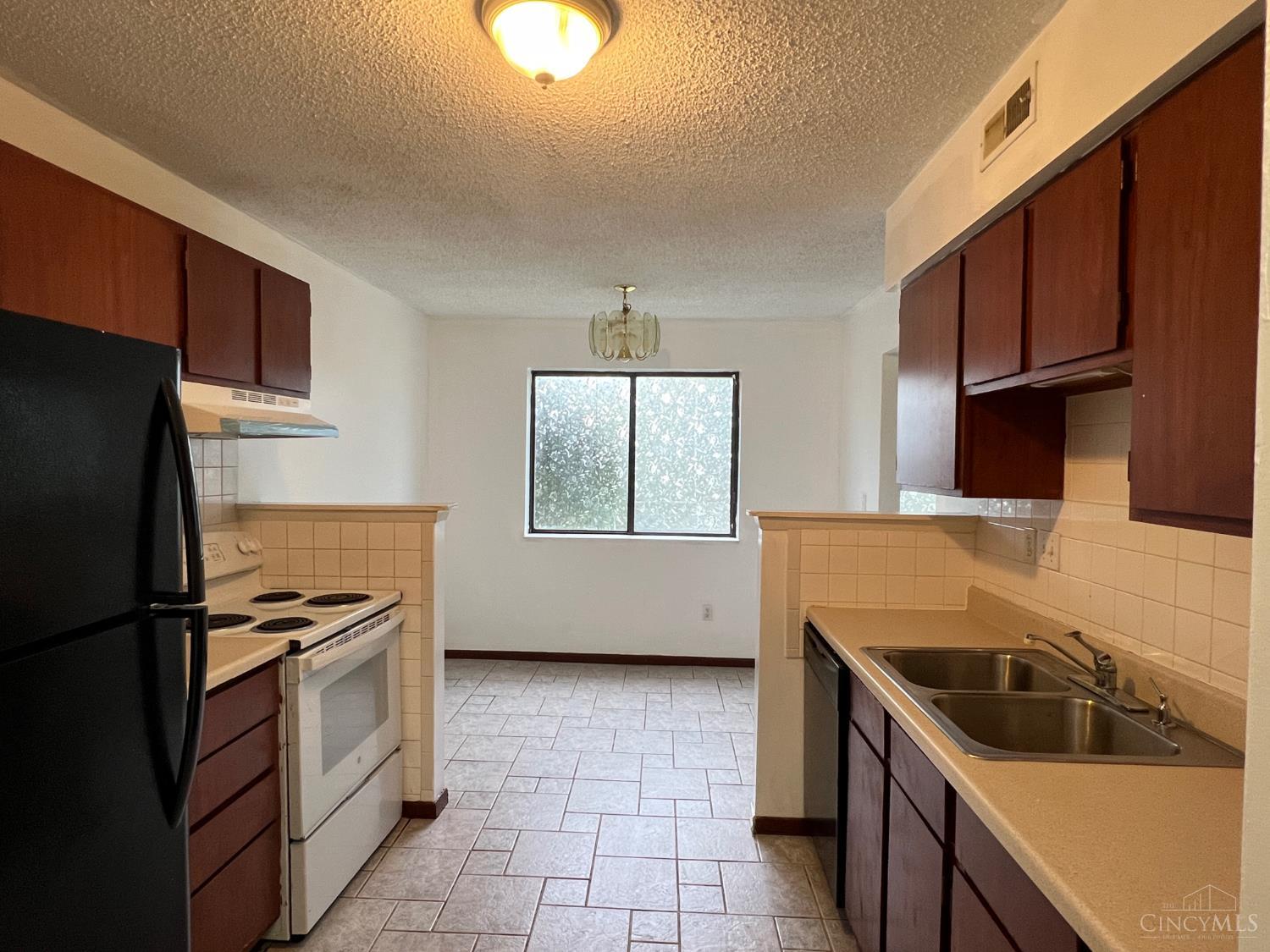 3944 Mack Road 23