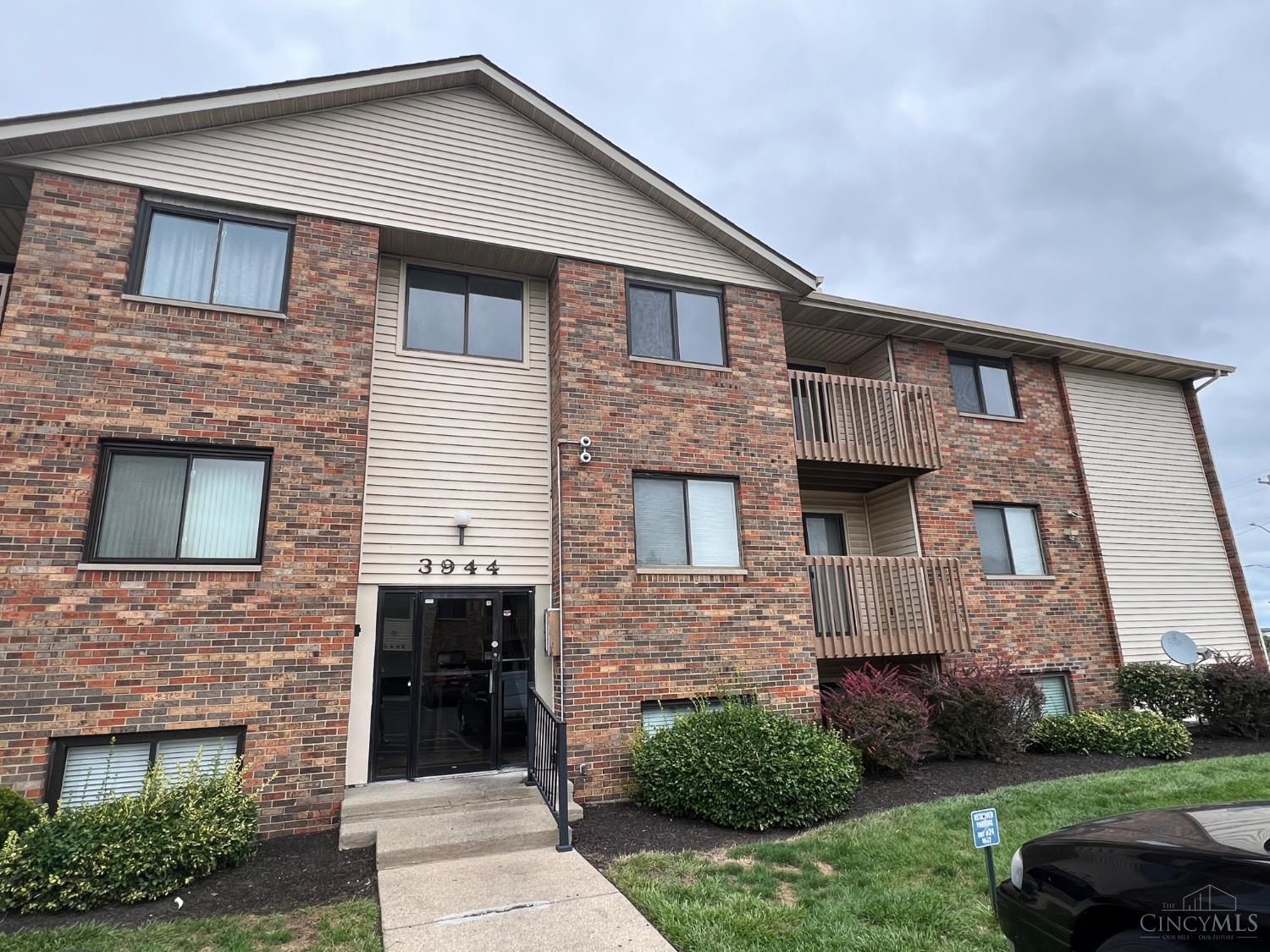 3944 Mack Road 23
