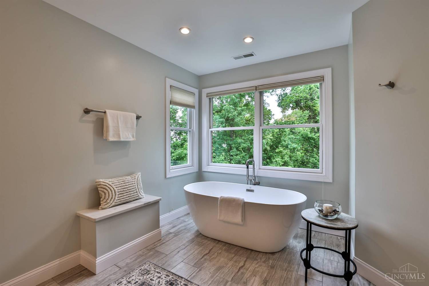 680 Spring Hill Lane, Cincinnati, Ohio image 32