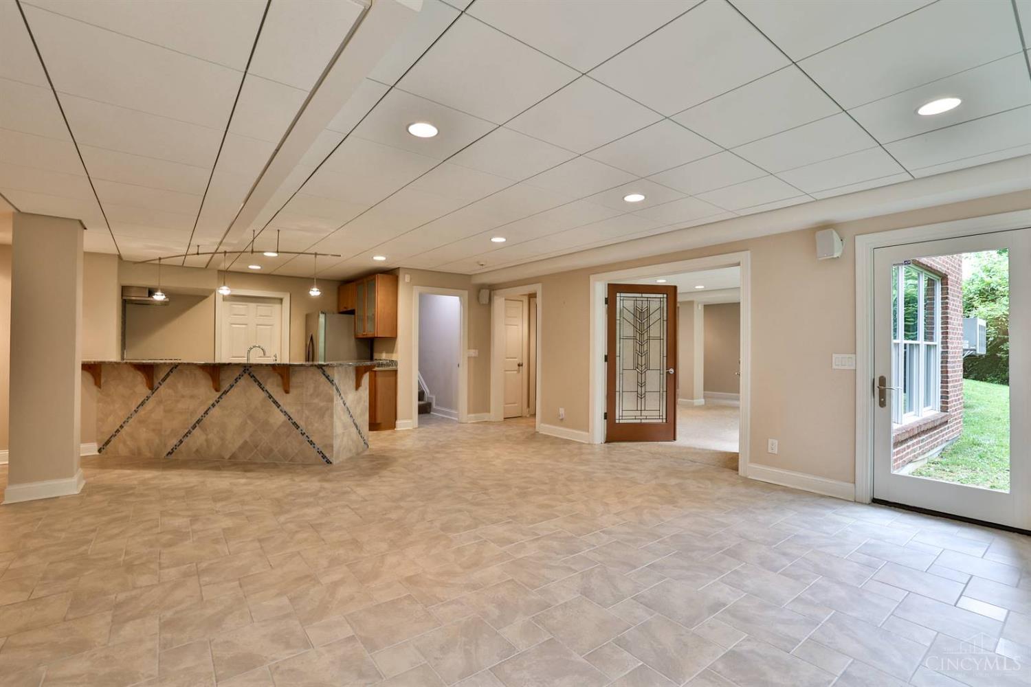 680 Spring Hill Lane, Cincinnati, Ohio image 46