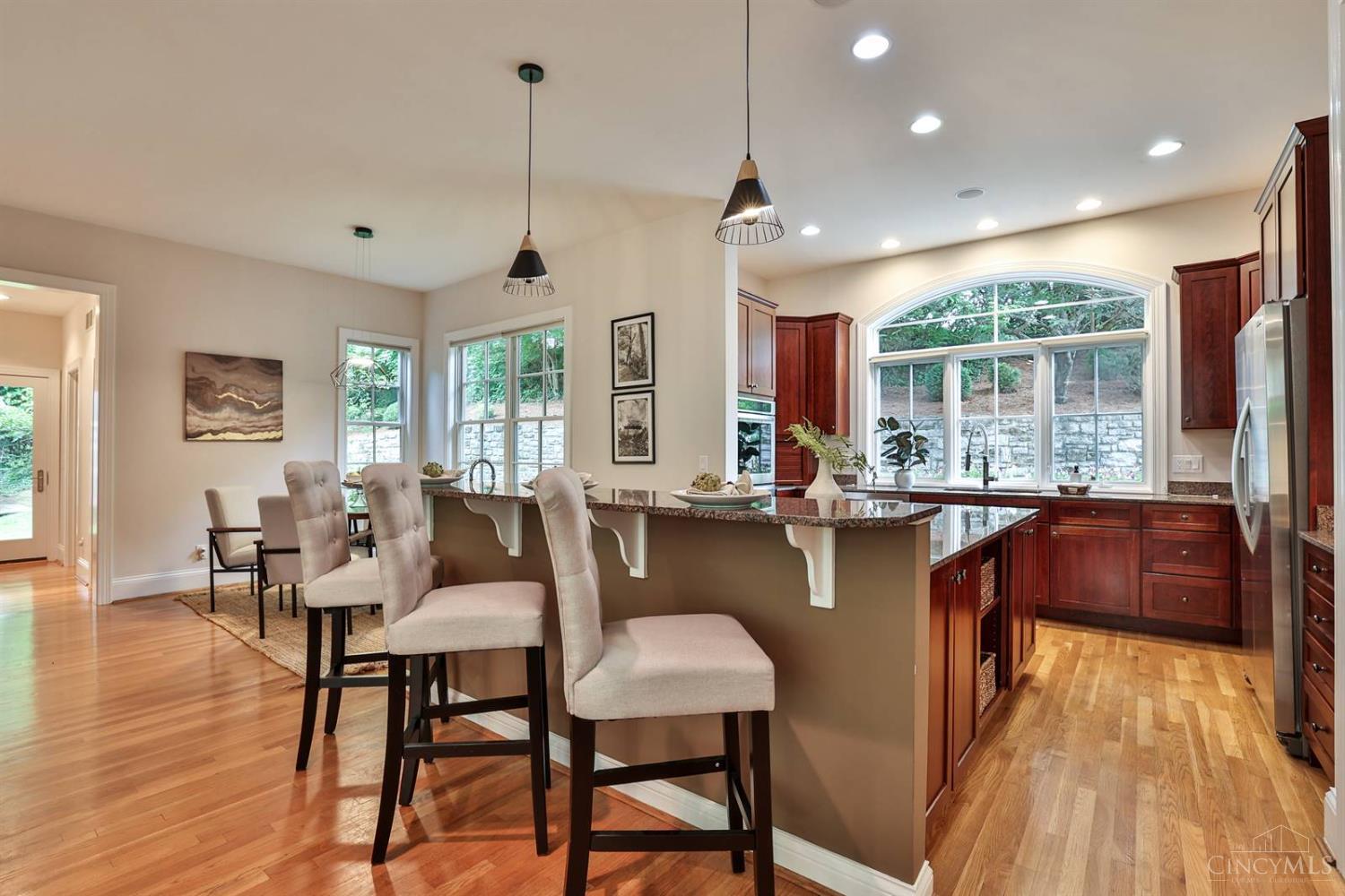 680 Spring Hill Lane, Cincinnati, Ohio image 17