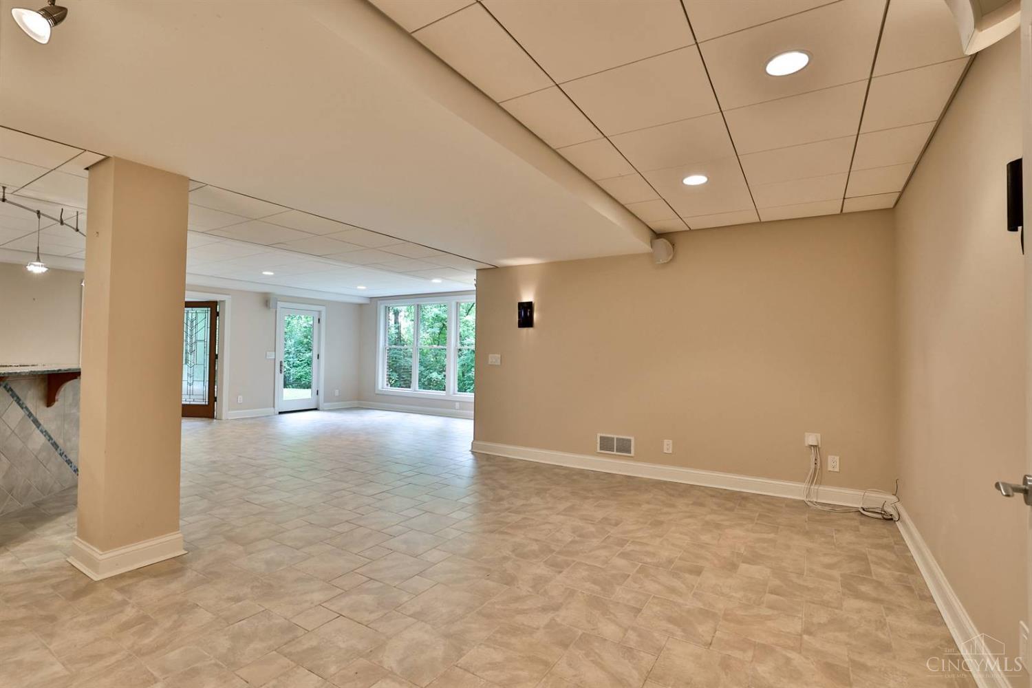680 Spring Hill Lane, Cincinnati, Ohio image 43