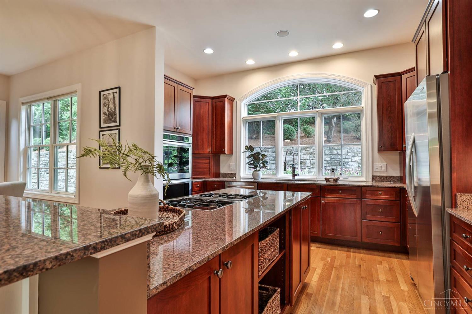 680 Spring Hill Lane, Cincinnati, Ohio image 19