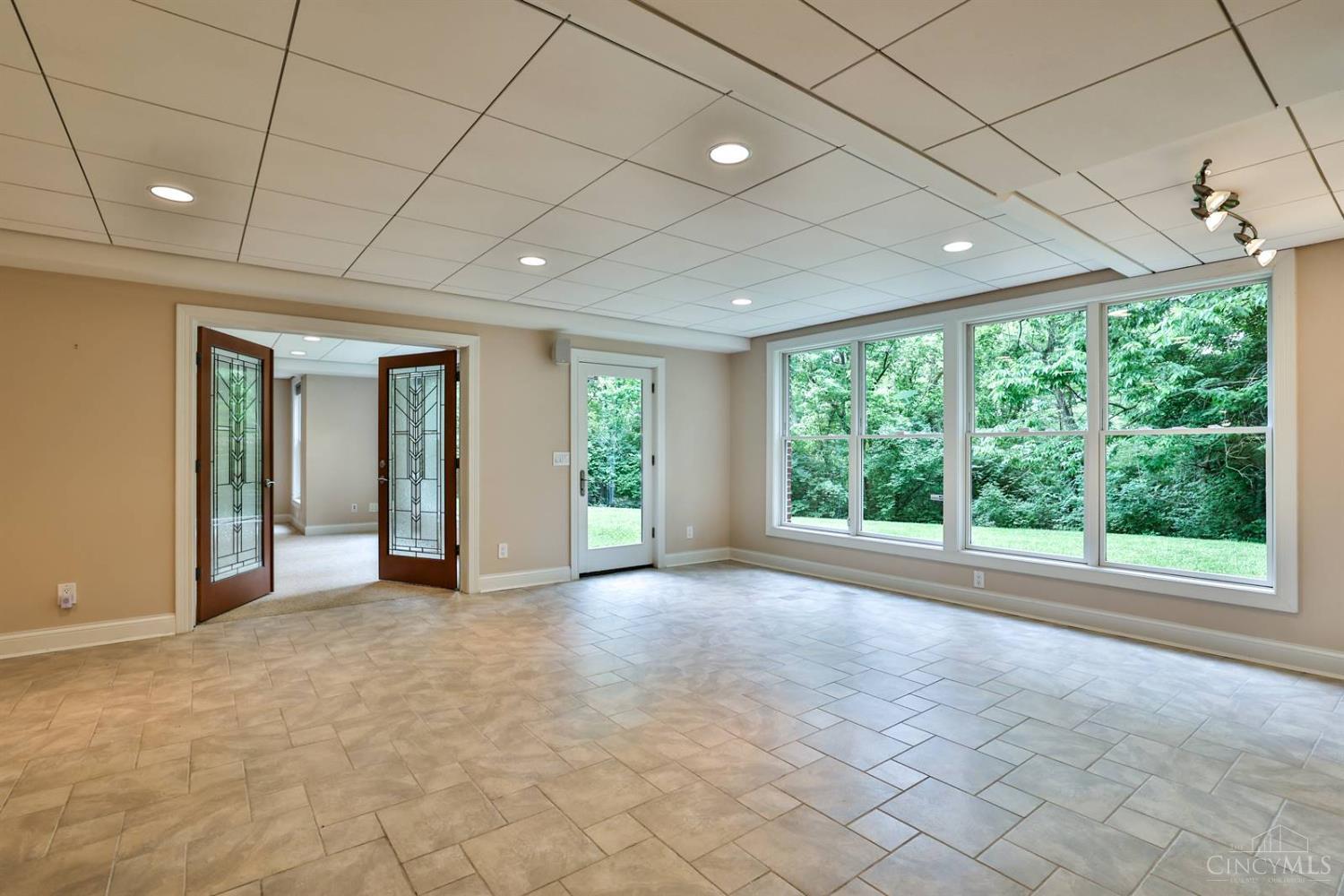680 Spring Hill Lane, Cincinnati, Ohio image 47